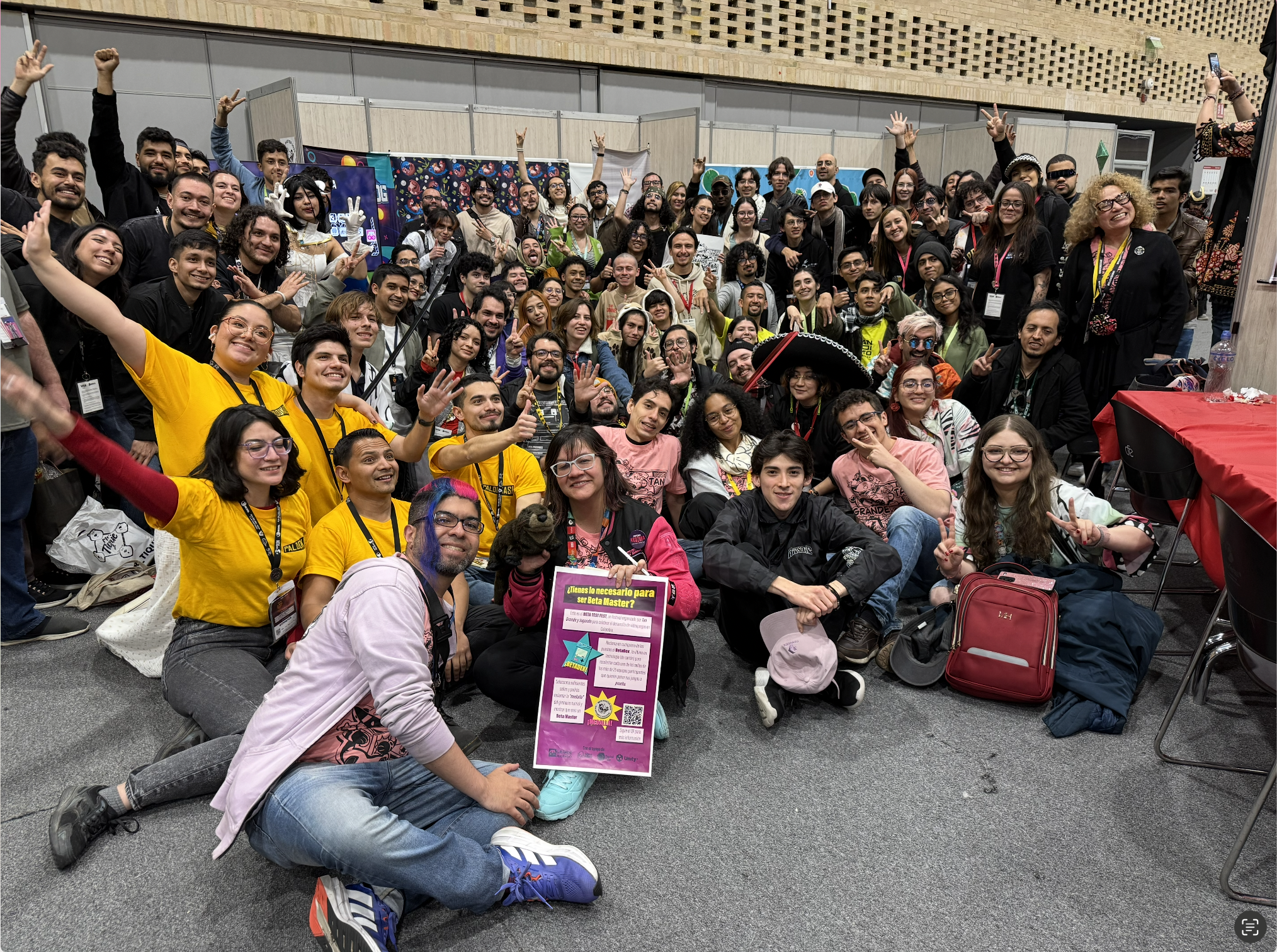 Tan Grande y en SOFA